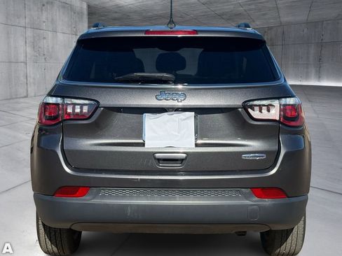 Used 2020 Jeep Compass Latitude image 6