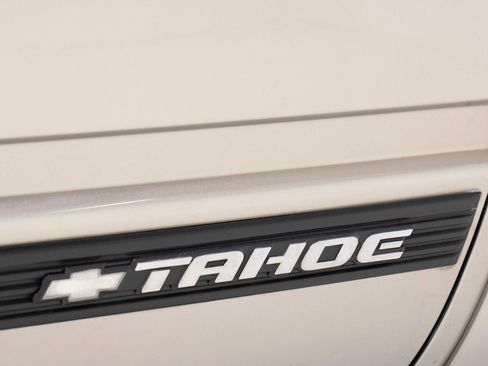 Used 2000 Chevrolet Tahoe Z71 w/ Comfort & Security Pkg image 82