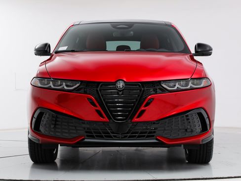 New 2026 Alfa Romeo Tonale w/ Red Premium Package AWD/4WD image 8