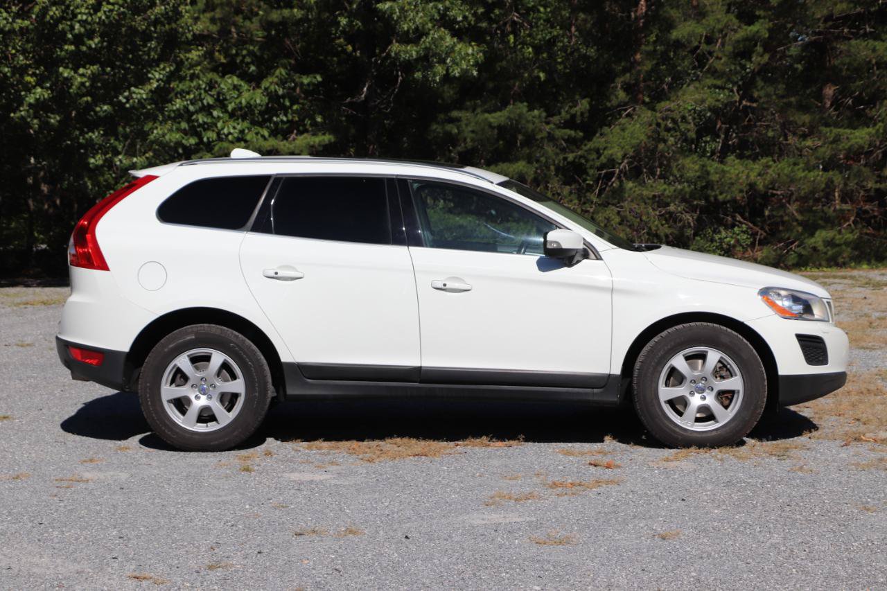 Used 2012 Volvo XC60 3.2 AWD/4WD image 2