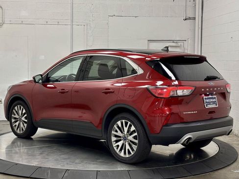 Used 2020 Ford Escape Titanium w/ Titanium Premium Package 2.0 AWD/4WD image 7
