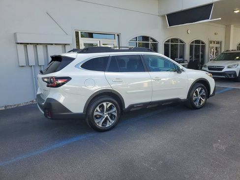 Used 2020 Subaru Outback Limited AWD/4WD image 6
