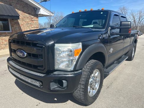 Used 2012 Ford F250 Lariat w/ Lariat Interior Pkg AWD/4WD image 1