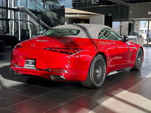 New 2026 Mercedes-Benz Maybach SL 680 image 9