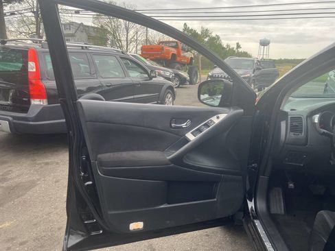 Used 2012 Nissan Murano SV AWD/4WD image 17