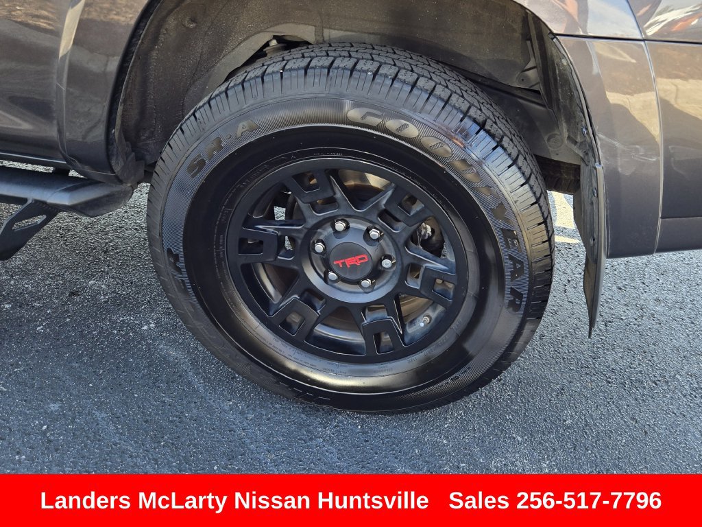 Used 2021 Toyota 4Runner Venture w/ Moonroof Package AWD/4WD image 12