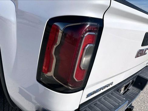 Used 2017 GMC Sierra 1500 SLT w/ SLT Premium Package image 27