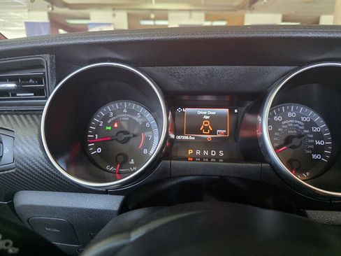 Used 2019 Ford Mustang Convertible RWD image 26