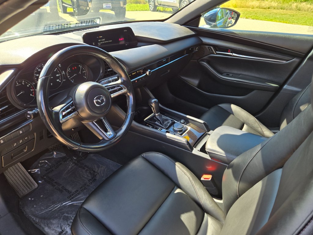 Used 2023 MAZDA MAZDA3 s FWD image 14