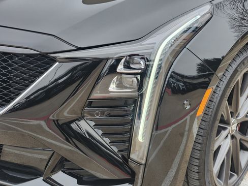 Used 2025 Cadillac CT5 Sport image 8