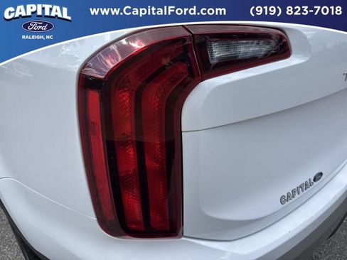 Used 2025 Kia Telluride S FWD image 15