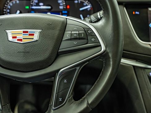 Used 2017 Cadillac XT5 Luxury w/ Driver Awareness Package FWD image 21