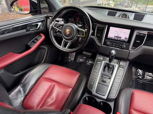 Used 2018 Porsche Macan Sport Edition AWD/4WD image 42