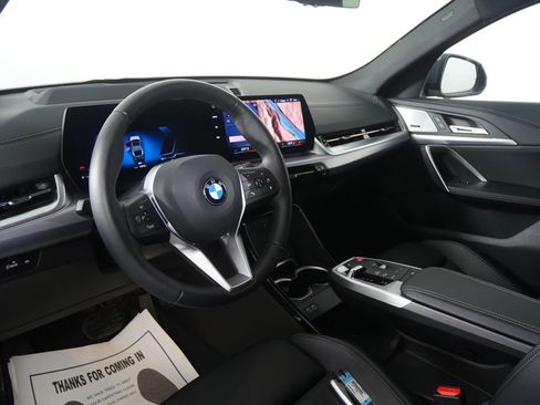 Used 2025 BMW X2 xDrive28i image 12