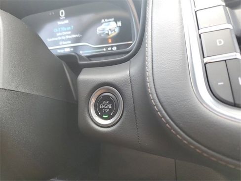 Used 2024 Chevrolet Suburban High Country image 18