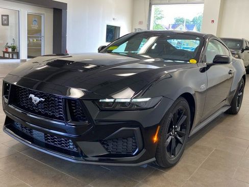 New 2025 Ford Mustang GT image 5