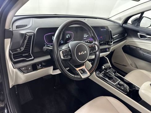 Used 2023 Kia Sportage EX image 13