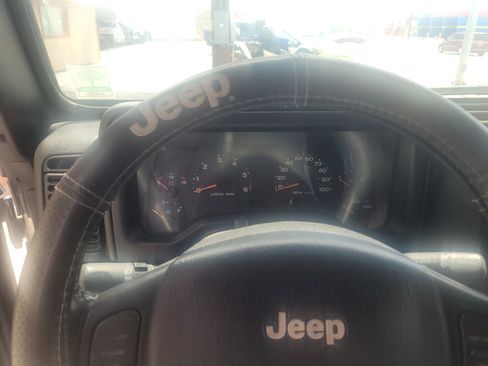 Used 2006 Jeep Wrangler X AWD/4WD image 7
