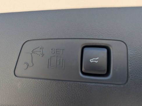Used 2023 Lincoln Corsair Reserve w/ Equipment Group 201A FWD image 14