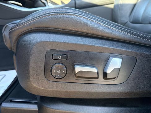 Used 2022 BMW X5 sDrive40i w/ Premium Package RWD image 20