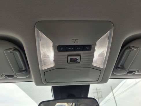 Used 2024 Toyota RAV4 XLE AWD/4WD image 29