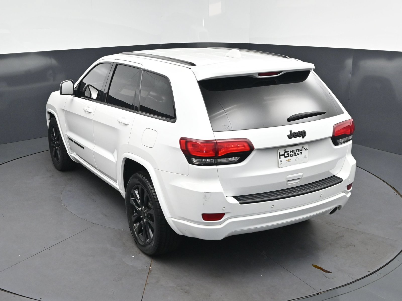 Used 2022 Jeep Grand Cherokee Laredo X RWD image 33