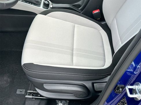 New 2025 Hyundai Venue SEL image 17