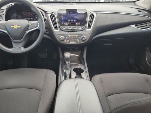 Used 2022 Chevrolet Malibu LT image 12