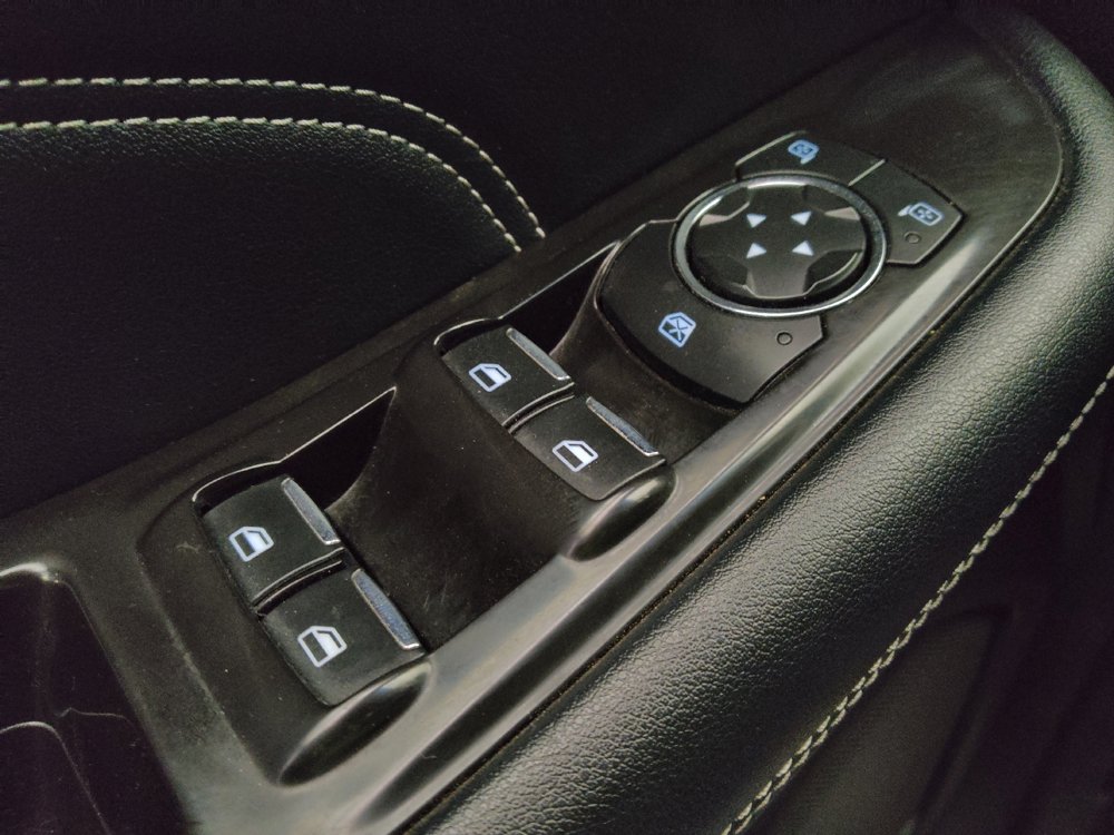 Used 2017 Ford Edge Titanium FWD image 27