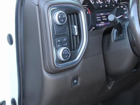 Used 2019 GMC Sierra 1500 SLT w/ SLT Premium Package image 23