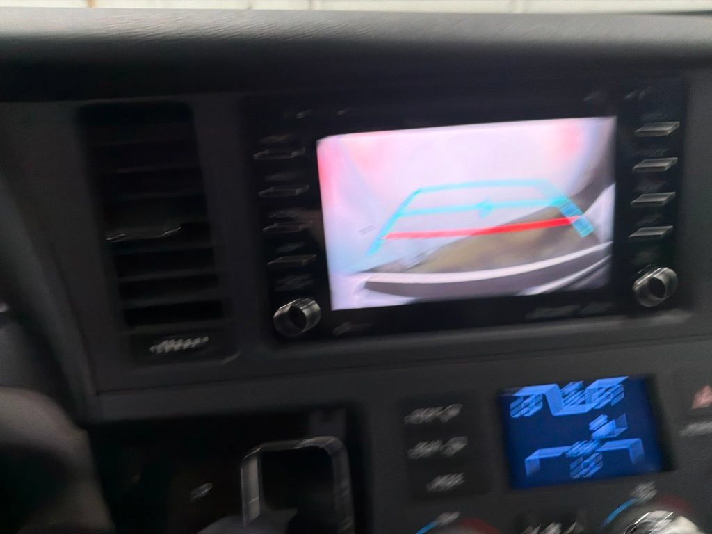 Used 2019 Toyota Sienna LE FWD image 18