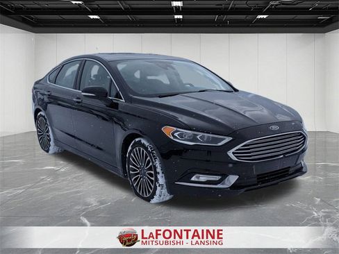 Used 2017 Ford Fusion SE w/ Fusion SE Technology Package image 7