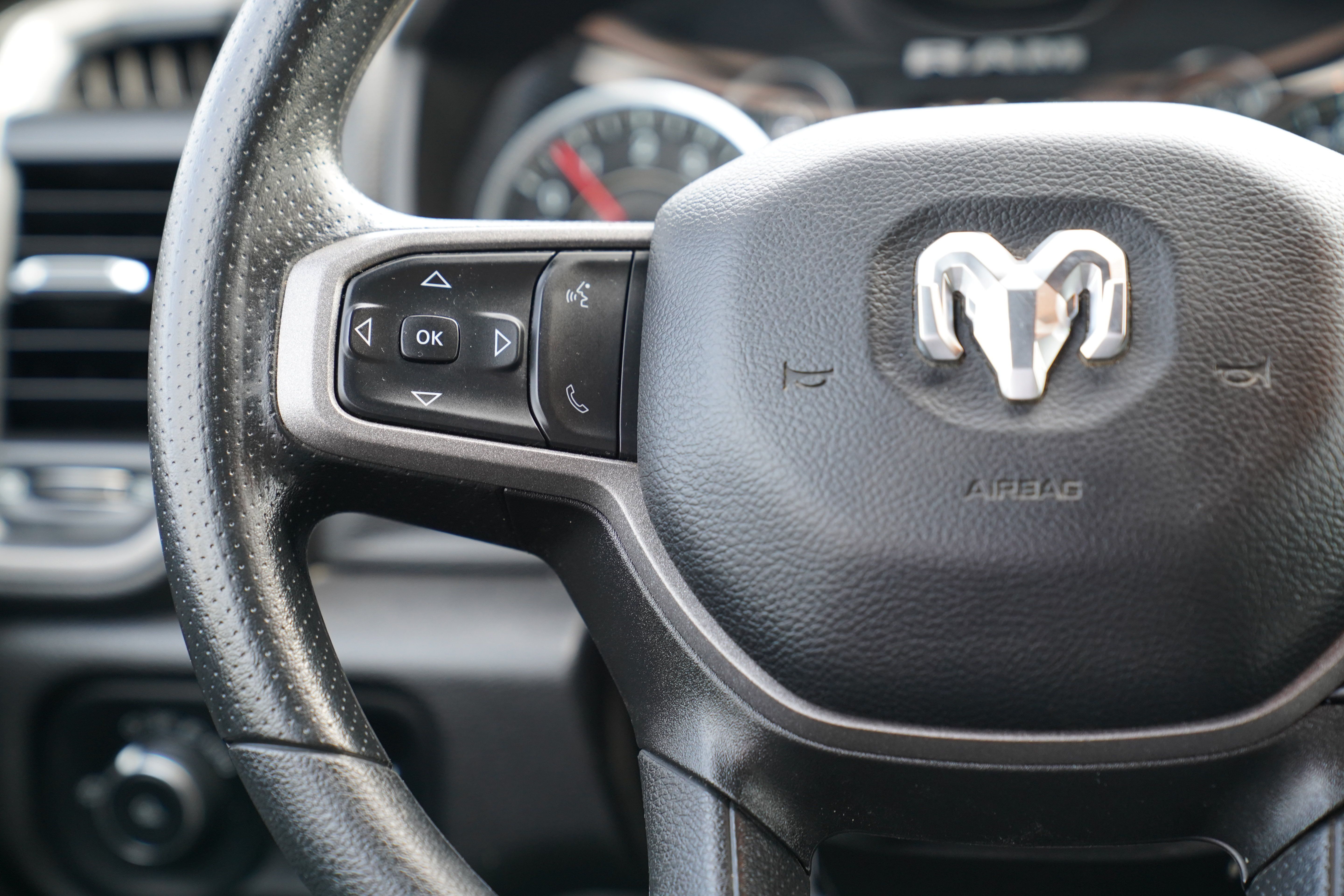 Used 2024 RAM 3500 Tradesman w/ Chrome Appearance Group AWD/4WD image 18