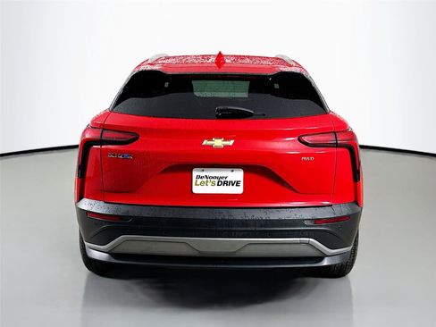 Used 2024 Chevrolet Blazer EV LT AWD/4WD image 8