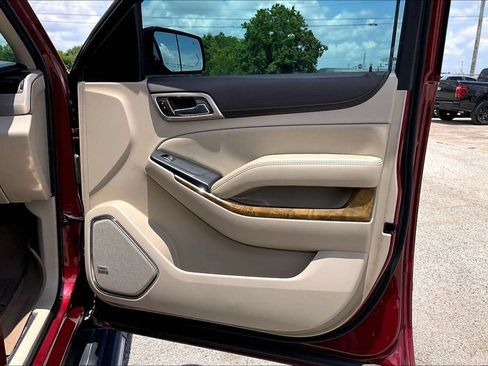 Used 2017 GMC Yukon Denali AWD/4WD image 29