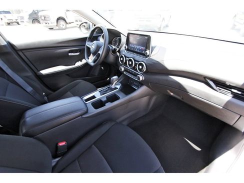 Used 2025 Nissan Sentra SV w/ Trunk Package FWD image 27