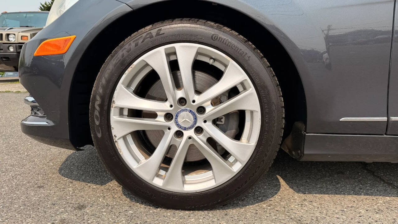 Used 2013 Mercedes-Benz C 300 4MATIC Sedan image 9
