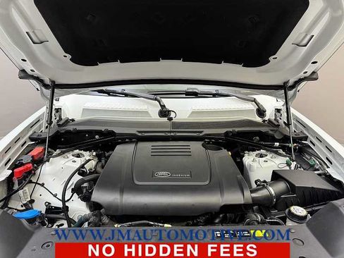 Used 2025 Land Rover Defender 110 S AWD/4WD image 10