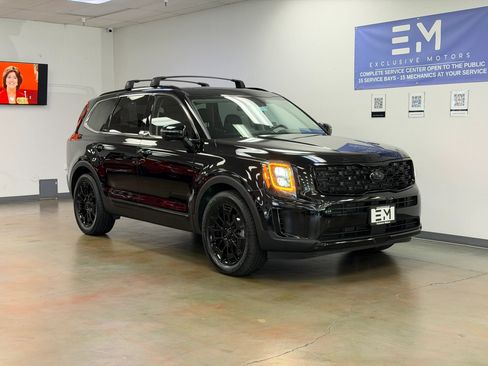 Used 2021 Kia Telluride EX w/ EX Premium Package AWD/4WD image 2