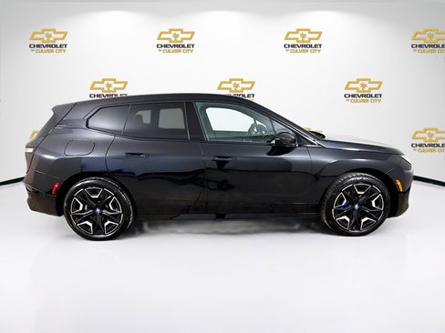 Used 2023 BMW iX xDrive50 w/ Sport Package image 8