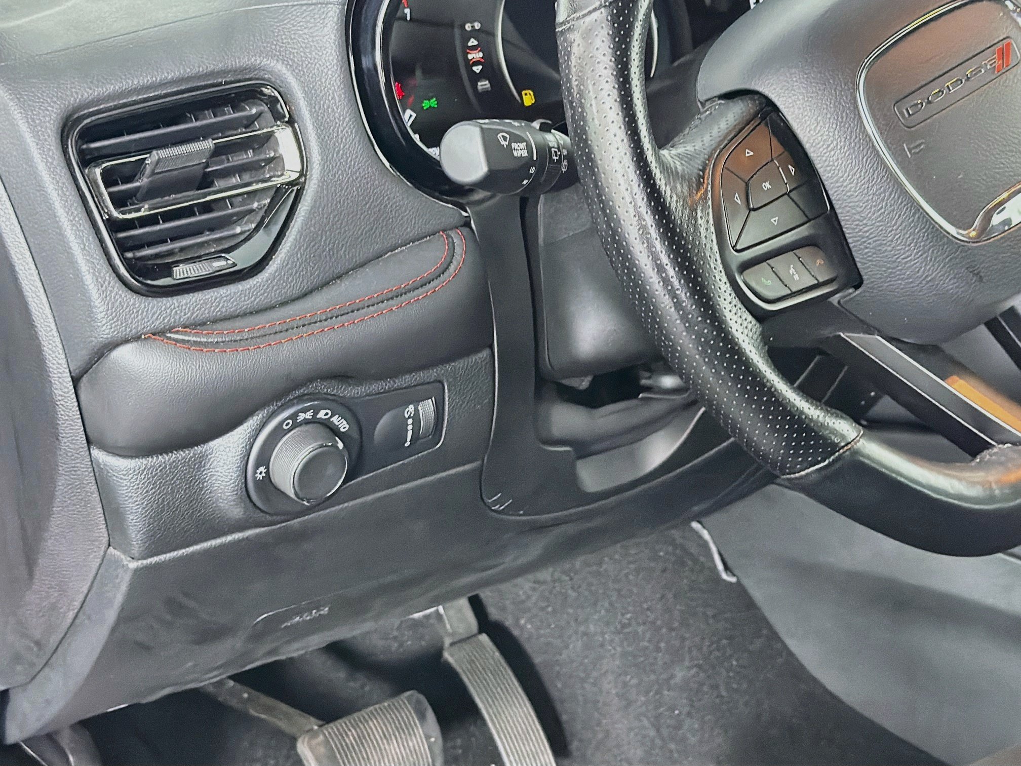 Used 2025 Dodge Durango GT RWD image 17