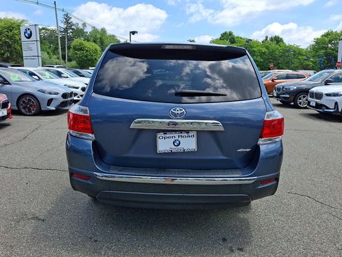 Used 2013 Toyota Highlander 4WD w/ Cold Weather Pkg image 6