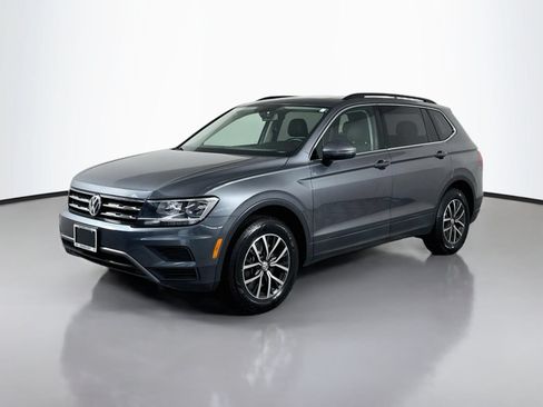 Used 2019 Volkswagen Tiguan SE w/ Panoramic Sunroof Package AWD/4WD image 1