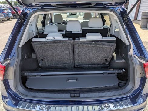 Used 2022 Volkswagen Tiguan SE FWD image 26