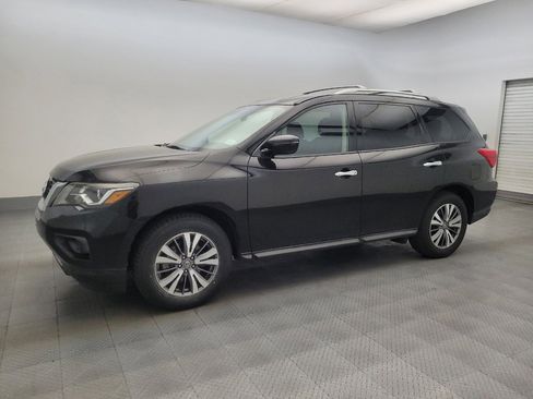 Used 2020 Nissan Pathfinder S AWD/4WD image 2