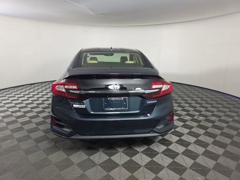 Used 2020 Honda Clarity Plug-In Hybrid image 4