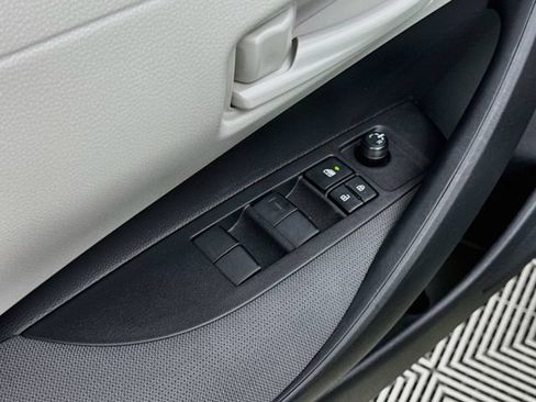 Used 2025 Toyota Corolla LE w/ LE Premium Package FWD image 18