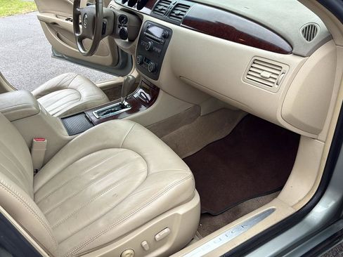 Used 2006 Buick Lucerne CXL w/ Luxury Package FWD image 21
