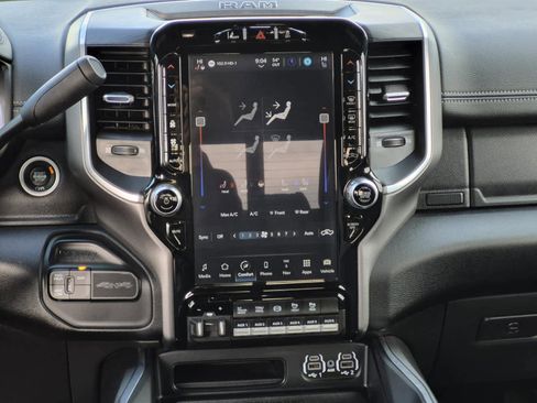 Used 2024 RAM 3500 Laramie w/ Night Edition image 18