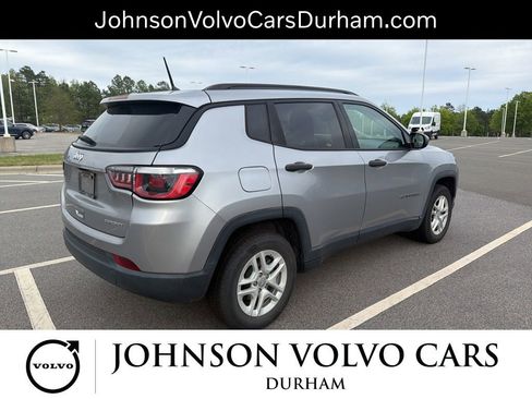 Used 2018 Jeep Compass Sport image 8